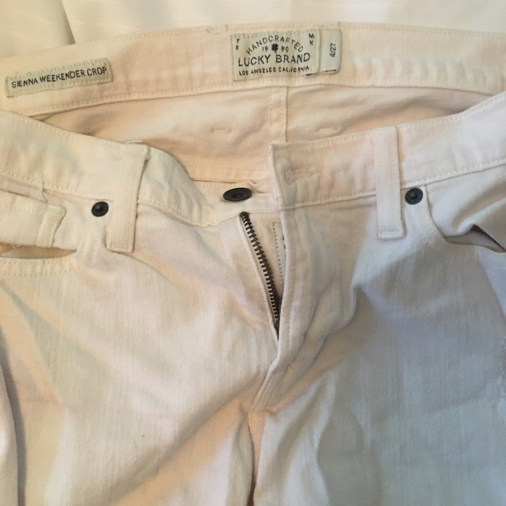 White lucky brand jeans
